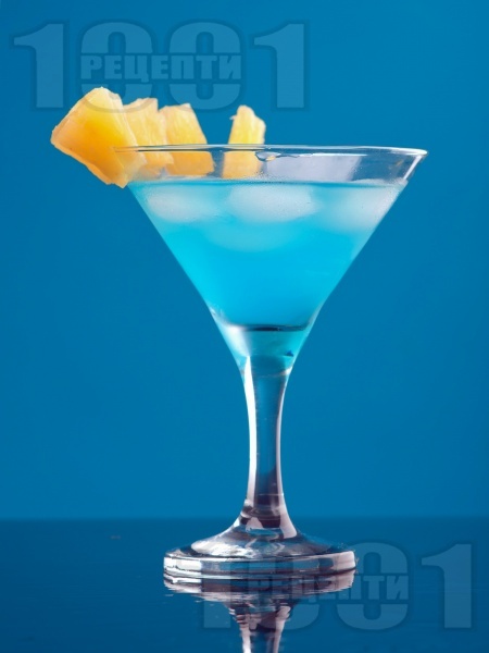  Blue Passion     Blue Curaçao -   